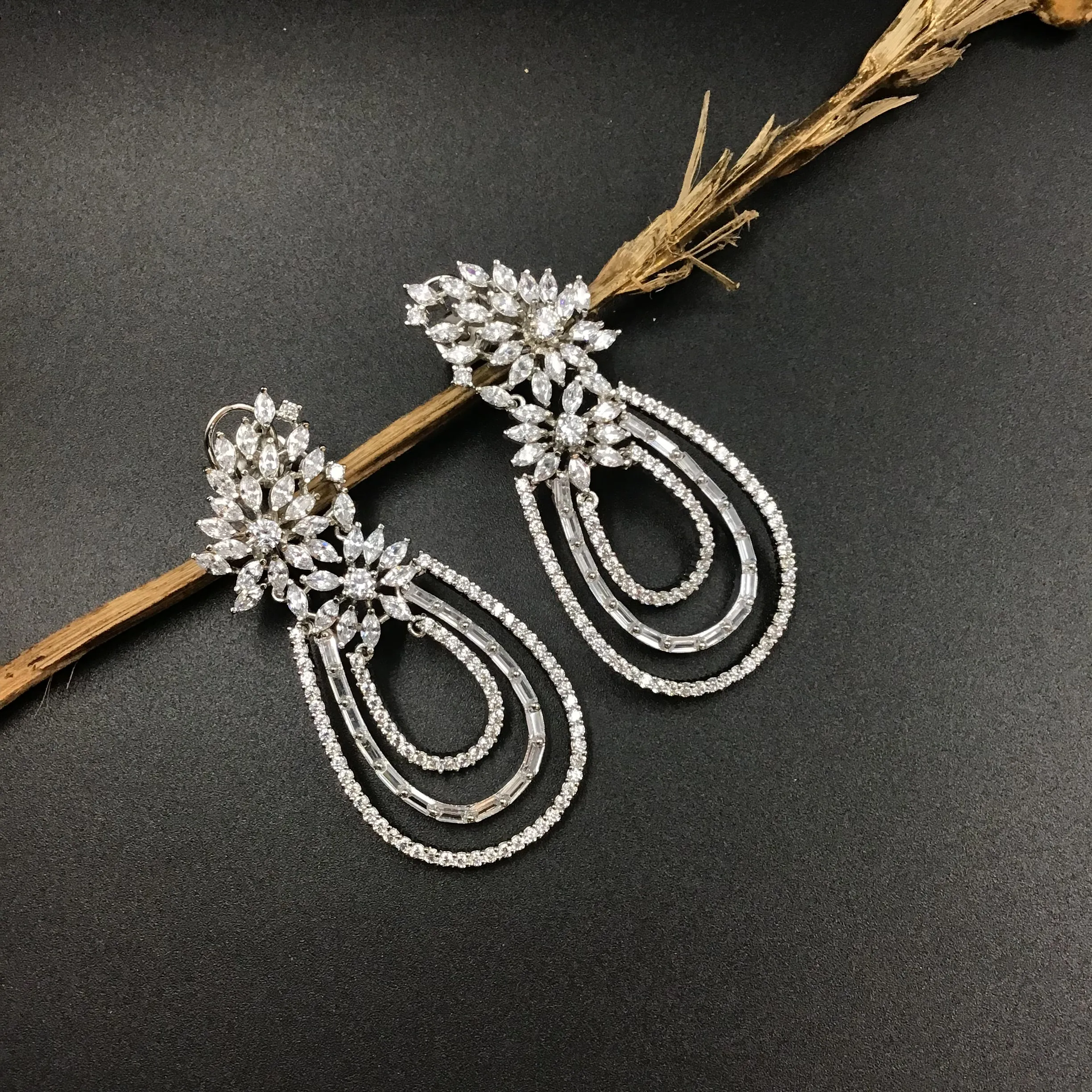 Danglers Zircon/AD Earring 3362-08