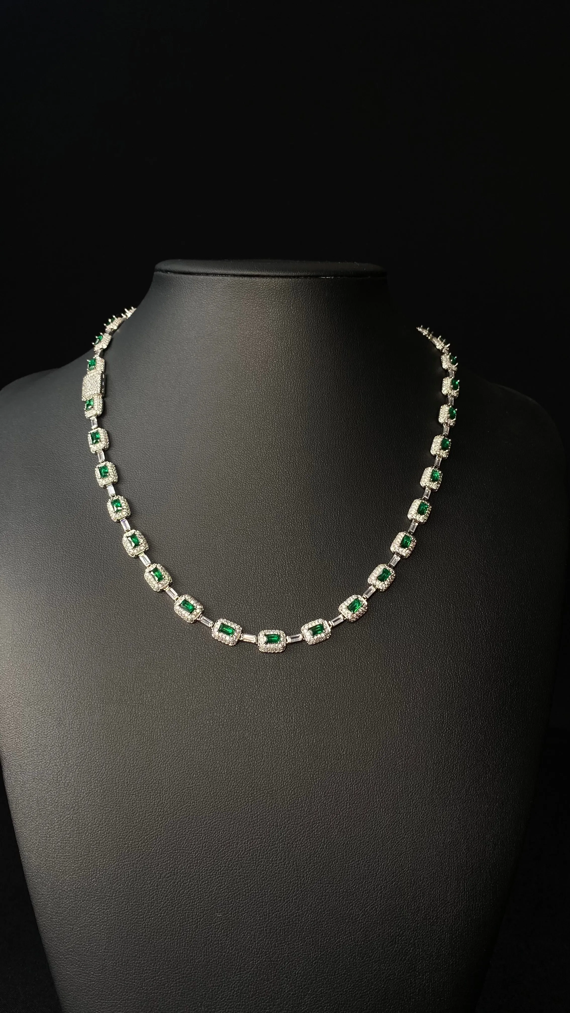 Emerald-Cut Green Gemstone Tennis Necklace – A Luxe Touch of Elegance