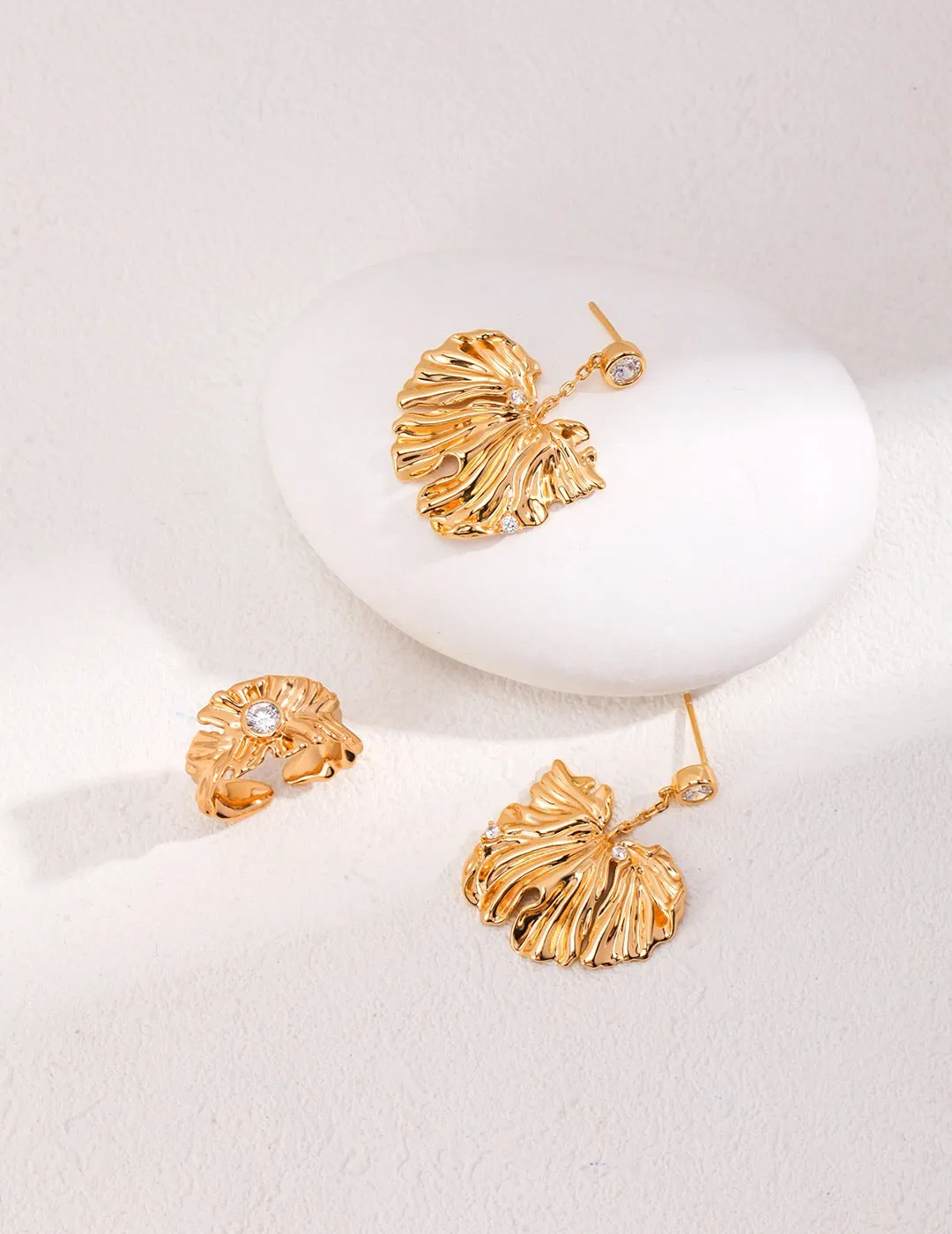 Leaf Zircon Band Open Ring