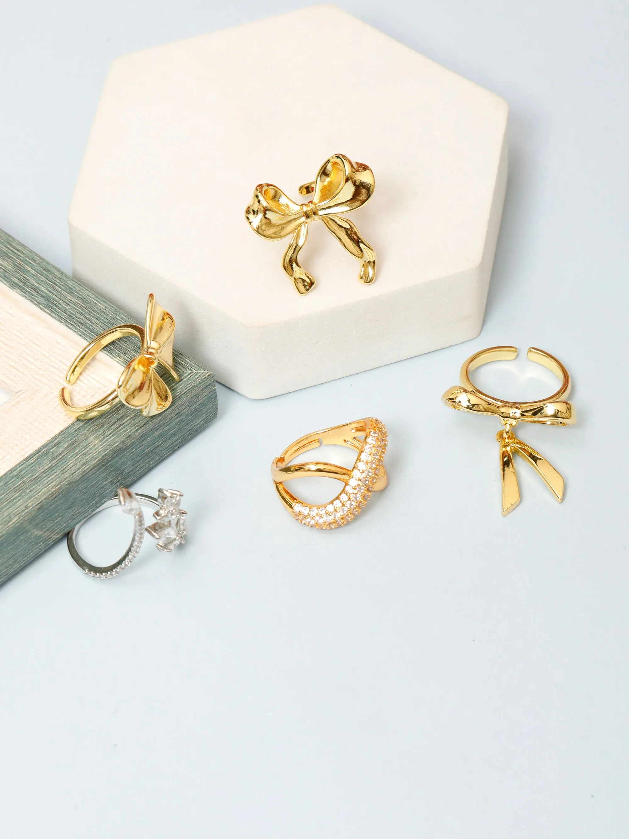 Luminous Charm Set
