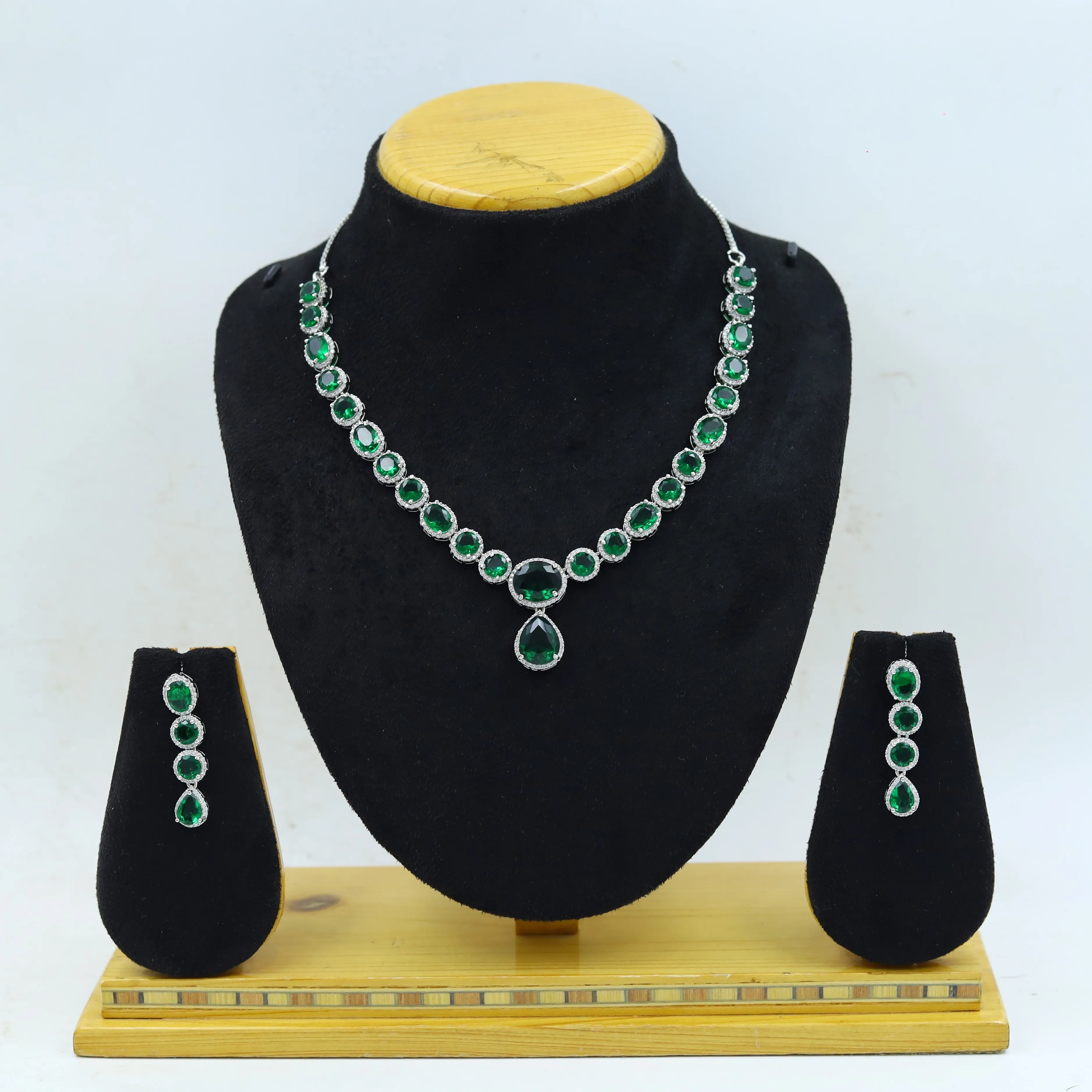Round Neck Zircon/AD Necklace Set 13973-33
